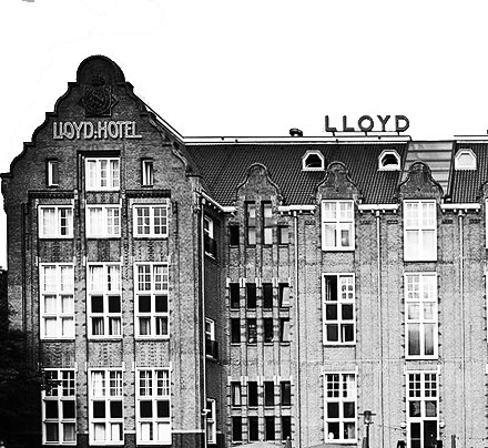 foto lloyd LR